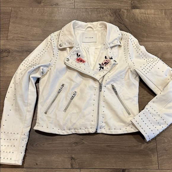 BLANK NYC Stud Floral Moto Faux Leather Jacket Full Bloom White - Picture 4 of 15